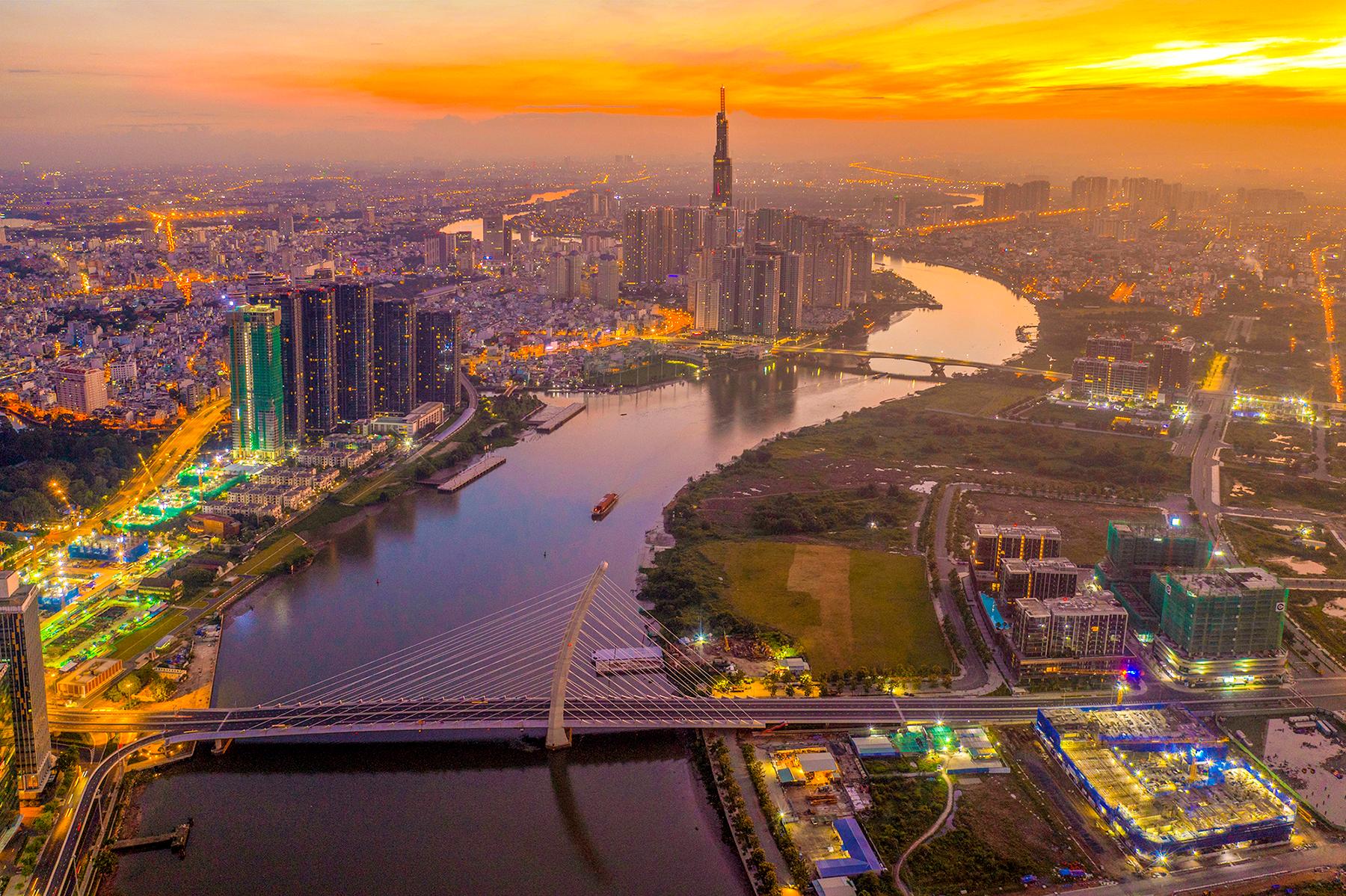 Thuê xe đi Tour TP. Hồ Chí Minh