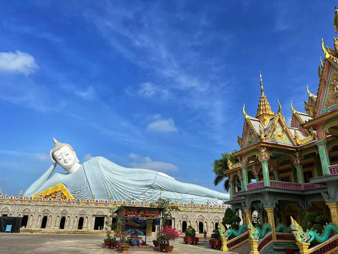 Thuê xe đi Tour Sóc Trăng